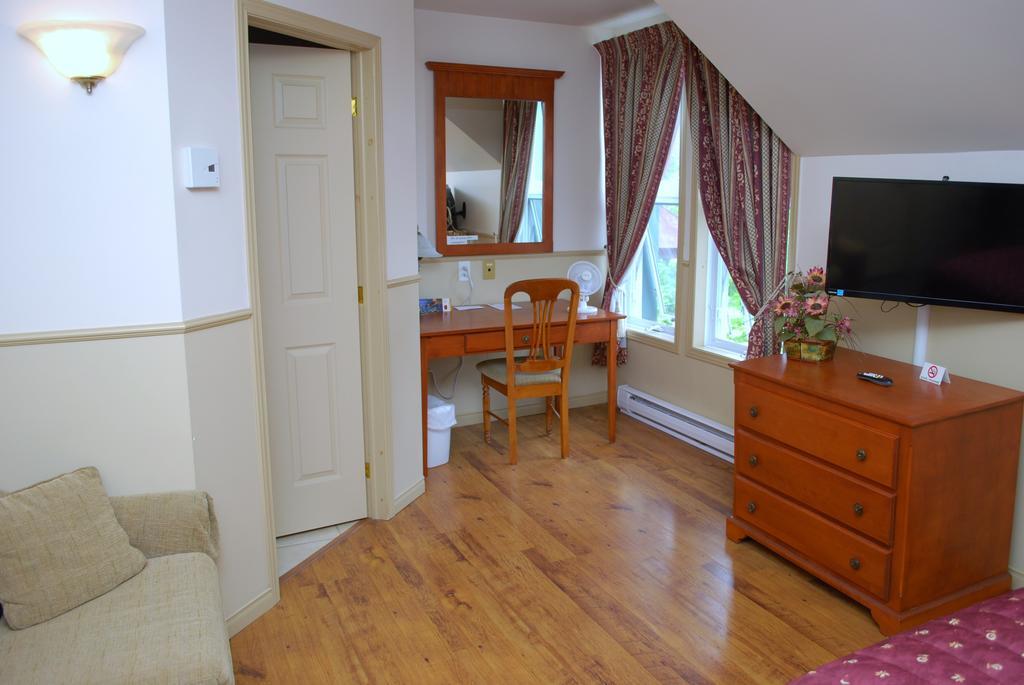 De L'evêché Mini-hôtel 3*