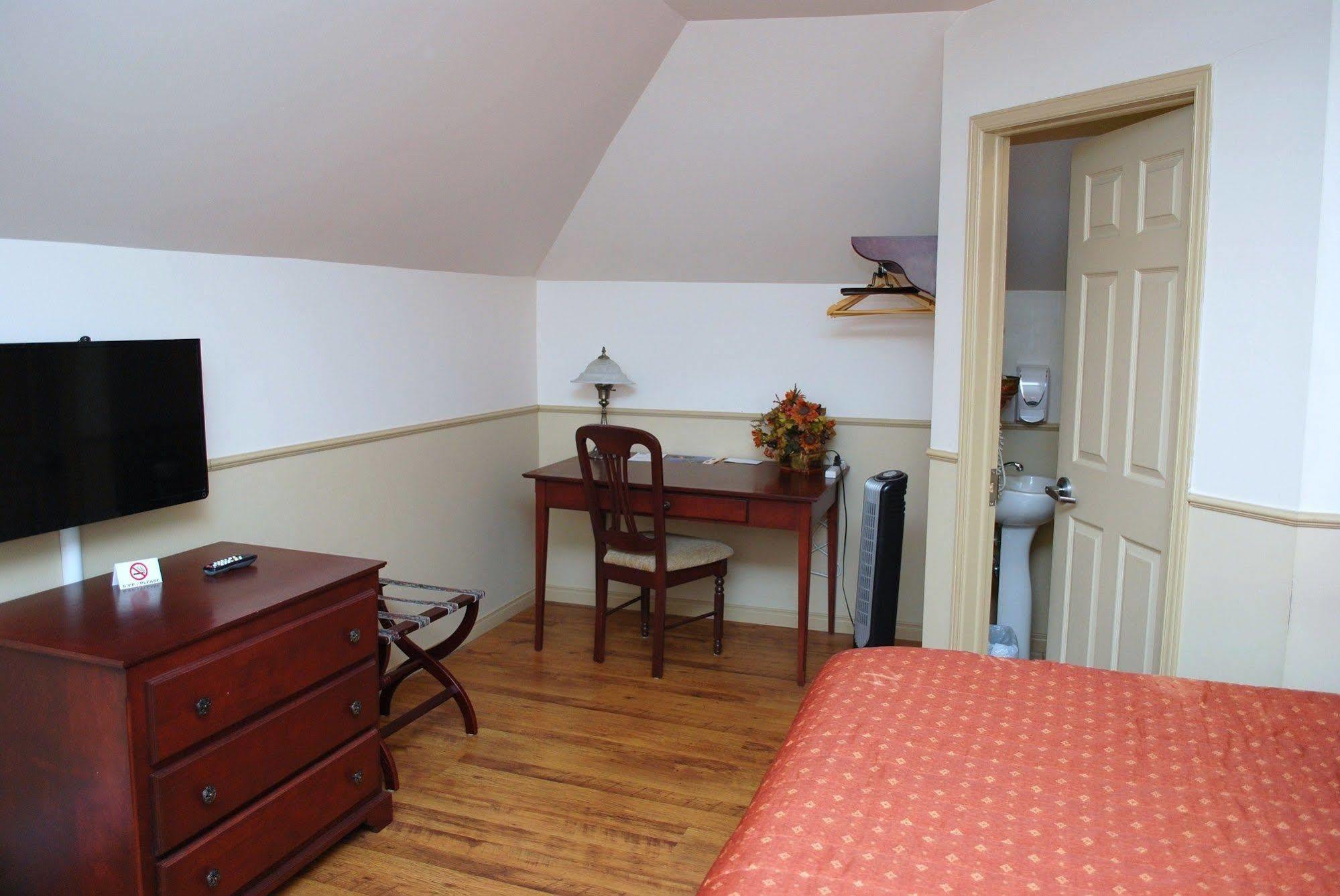 Mini-hôtel De L'evêché 3*