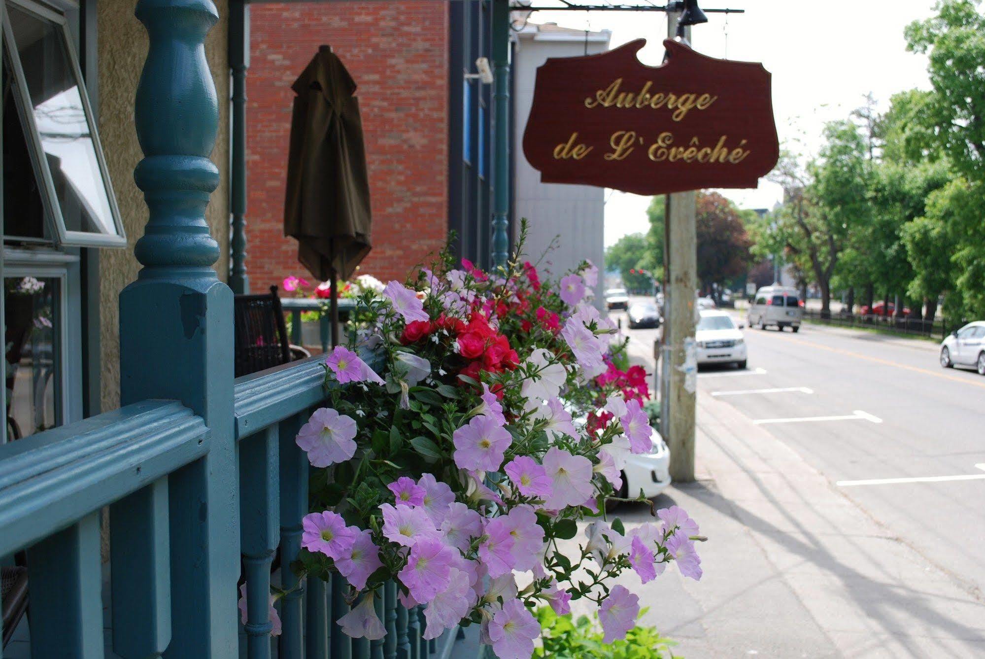 De L'evêché 3* Rimouski